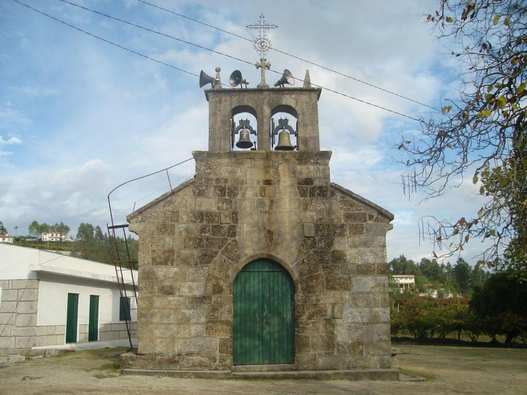 Igreja de S&atilde;o Miguel de Lousada